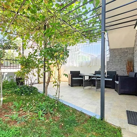 Pintar 2 Apartmán *