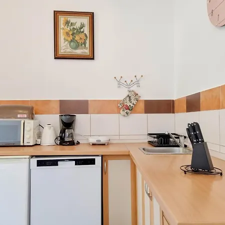 Apartment Pintar 2 *