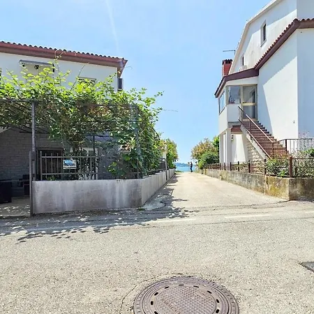 Appartement Pintar 2 *