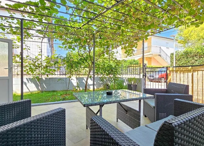 Appartement Pintar 2 *